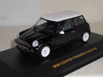 Mini Cooper LHD 2000 - Ixo modelcar 1/43